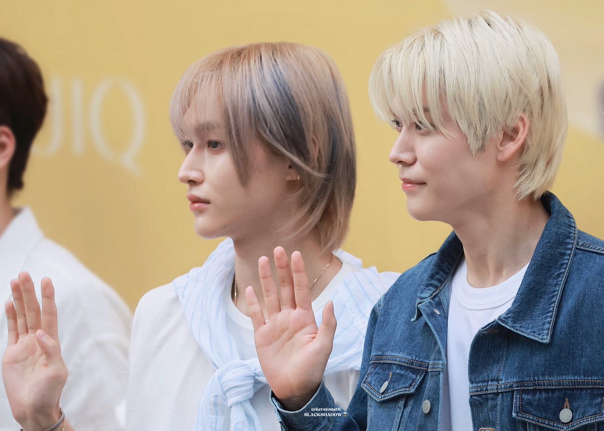 240428 유이크 UIQ 은석 원빈
석과비니

#RIIZE #EUNSEOK
#라이즈 #은석 #ライズ #ウンソク
#WONBIN #원빈