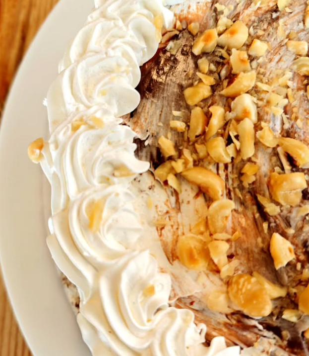 Nueva tarta NUTELLA Y NATA en #orfeosevilla

#singluten #glutenfree
😍😋🫶🏻🍰