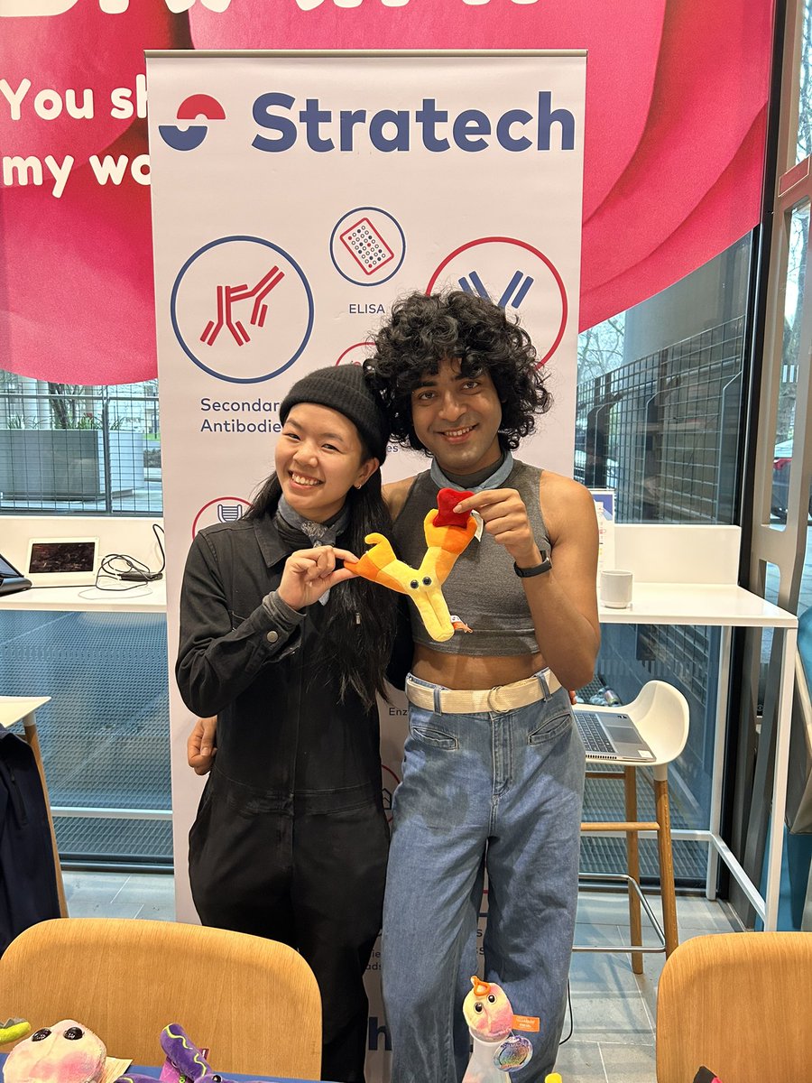 Congratulations to <a href="/SumitGarai9/">Sumit Garai</a> <a href="/TheCrick/">The Francis Crick Institute</a> for winning the antibody <a href="/GIANTmicrobes/">GIANTmicrobes, Inc.</a> in Day 1 Beddington Developmental Biology Symposium 🎉🎉🎉
Who will be our lucky #guesstheballs winner today?

#BeddingtonConf #biology <a href="/Stratech_UK/">Stratech Scientific</a>