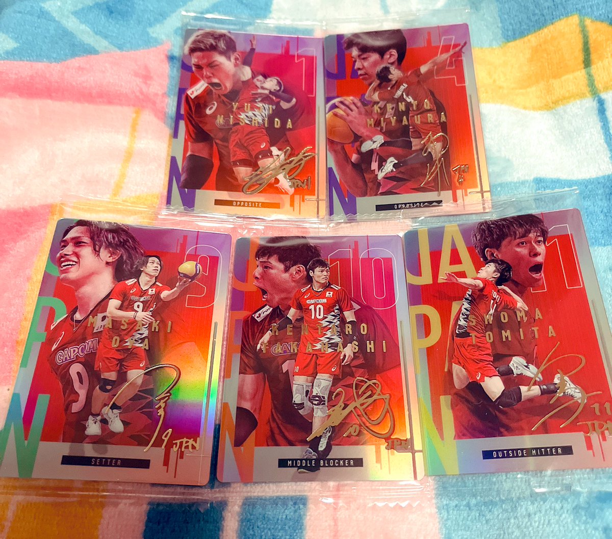 exo_baek_iku's tweet photo. 【交換希望】　ツインウエハース　トレカ　バレーボール　男子日本代表　

譲　N 画像1
　　R 画像2

求　R 石川(優先)　大塚

郵送希望です。
RとR交換なら1:1でNとR交換なら複数:1可能です。
心当たりある方よろしくお願いします。 https://t.co/APuYBt28gq