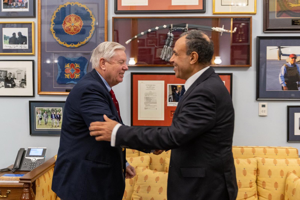 In Capitol Hill, FM Badr Abdelatty had a productive meeting with Sen. Lindsey Graham. They discussed the strong ties binding Egypt &amp; the U.S., and the crucial need to pursue peace, stability, and security in the Middle East. 

<a href="/LindseyGrahamSC/">Lindsey Graham</a>