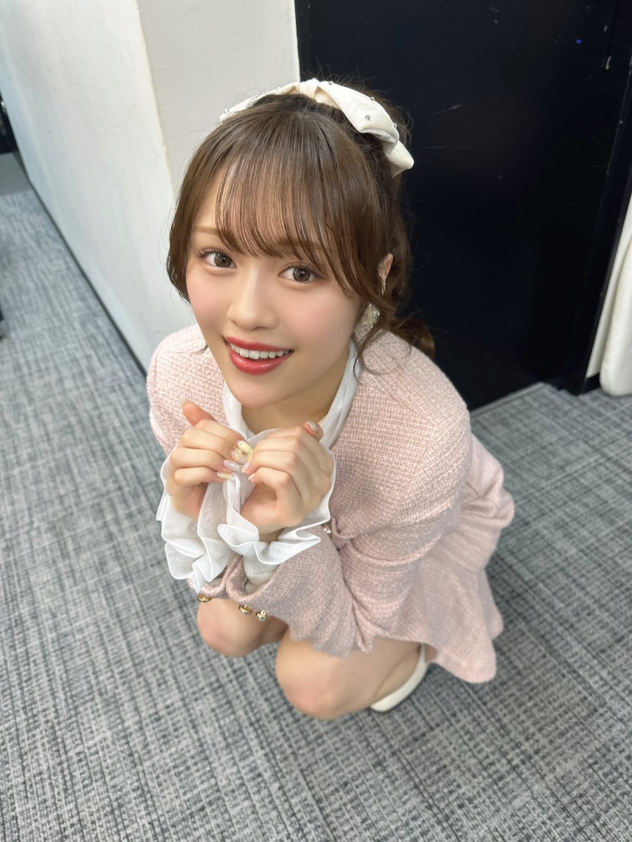 AyaEmori_BOX's tweet photo. #絵森彩がYATTEKURU

バレンタイン間近ということで甘々なヘアメ＆お洋服にしちゃいましたっ！🤎ྀི🤍ྀི

アイス女王の称号は奪還できずでとっても悔しい🥹
またいつかリベンジできますように！🙏🏻🌟

とっても楽しい��間だったよ！みんなありがとう🤍𐙚 https://t.co/qyIYzcnotG