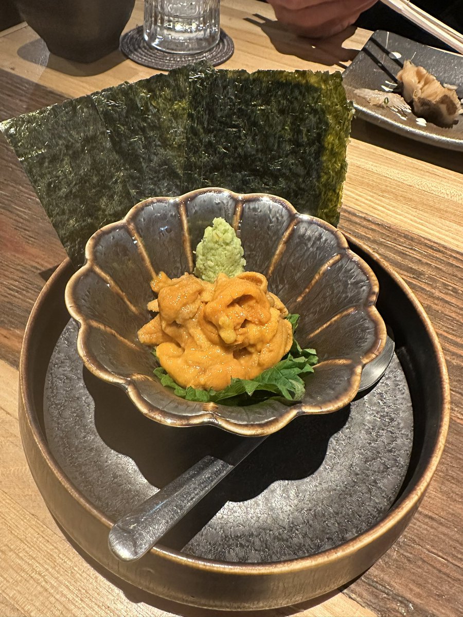 cocotak's tweet photo. 函館旅行の夕食は蟹料理で有名な函館海鮮料理海寿さんに行ってきました。
この店は蟹だけでなく鮑や海老、雲丹などの旬の魚介を最も美味しい調理法で出してくれる人気のお店です。
刺身の新鮮さと茹でた甘さはこれまで味わったことのない毛蟹でした。

動画はコチラ→ https://t.co/uggTIQ5VNT

#函館 https://t.co/2DJsiIVmJL