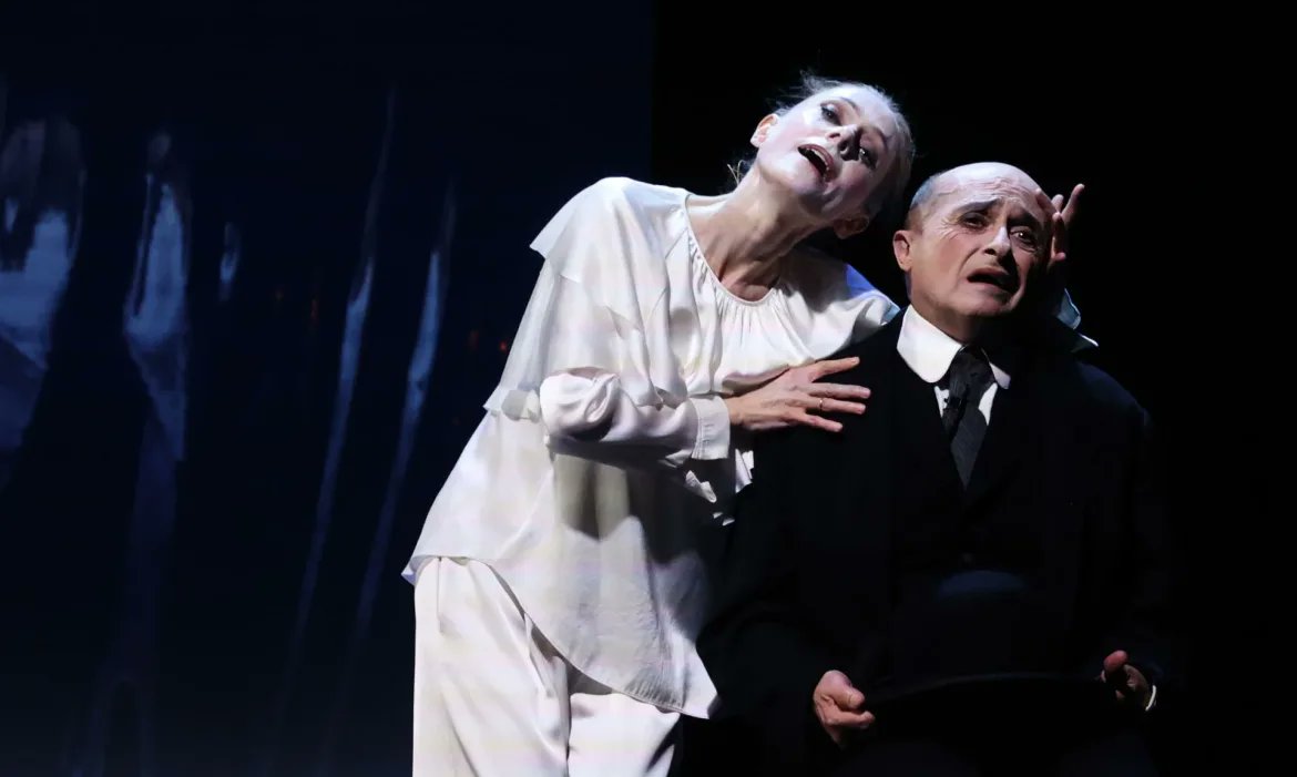 Valencia City (@valenciacity_es) on Twitter photo Les Arts revive el cabaret vienés con «Cabaré Pierrot»
valenciacity.es/cultura-en-el-… <a href="/LesArtsValencia/">Les Arts, València</a> Les Arts revive el cabaret vienés con «Cabaré Pierrot»
valenciacity.es/cultura-en-el-… <a href="/LesArtsValencia/">Les Arts, València</a>