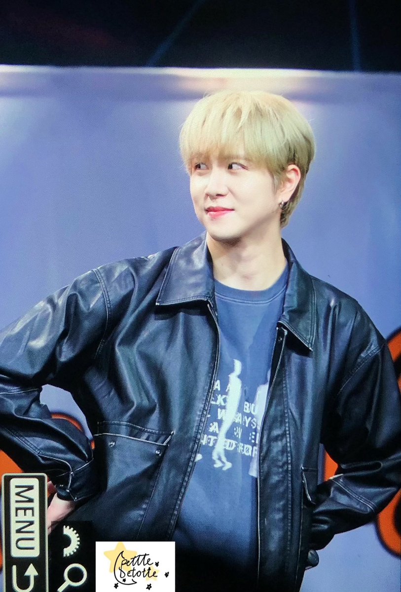 PETITEETOILE703's tweet photo. 250211 

우쭈쭈 애기포즈… ?

#잘했동한 #김동한 #동한 #ドンハン
#KIMDONGHAN #위아이 #WEi https://t.co/P9NptR8Ppp