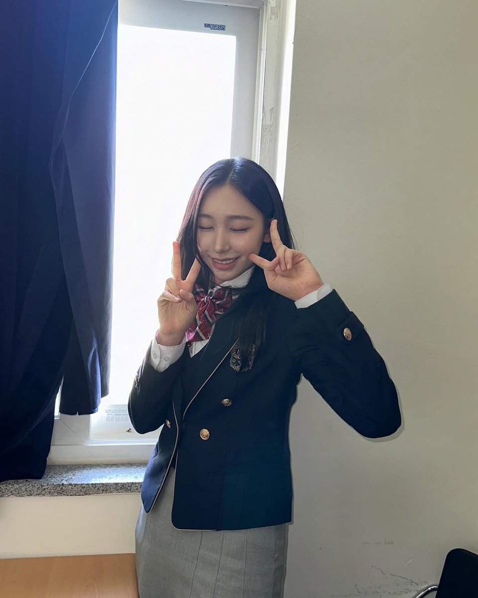 rinjiverse's tweet photo. 241206 instagram post

"🌞☘️☁️
#hanlimschool"

#PIXY #RINJI #픽시 #린지 https://t.co/BEGoCjvvSn