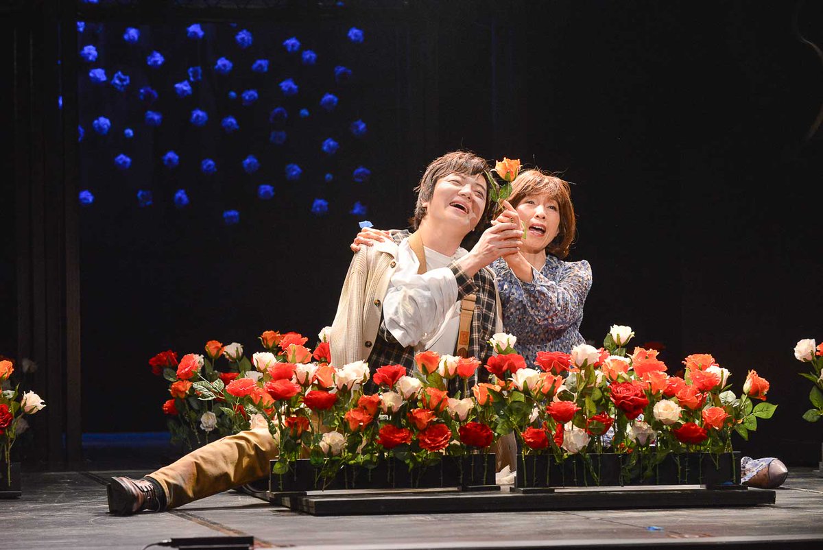 Praguebridge's tweet photo. HPにスライドショーを載せました。

https://t.co/ojwWSUEgLq

＃竹島宏　＃庄野真代　＃宍戸開　#musicalプラハの橋　＃紀伊國屋サザンシアターTAKASHIMAYA  ＃京都劇場 https://t.co/Kq50N4rCma