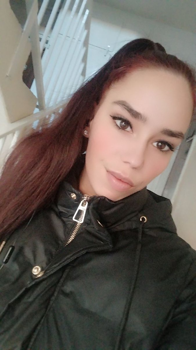 urhungariangirl's tweet photo. Hogy tetszik az új hajszín ? Rt ha tetszik cimmentbe ♥️ ha tetszik 🫦🫦🫦♥️♥️♥️♥️ https://t.co/FncUtCCtKN