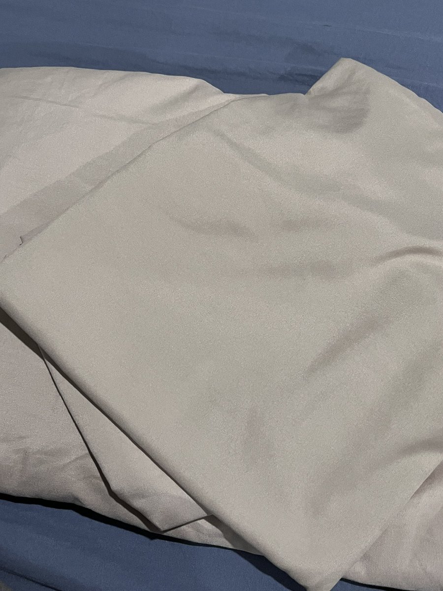 adegan dewasa: BELI SPREI SENDIRI 🙂

another day, another racun sprei polos… yg bahannya ADEM, kainnya HALUS, dan nyaman nggak grusak-grusuk👌 

cuma 80rb an……