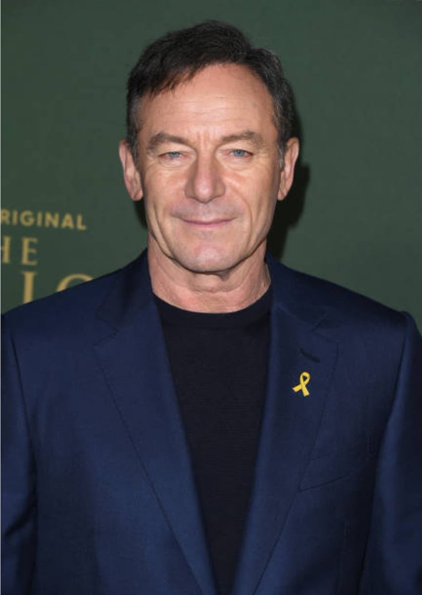 Actor Jason Isaacs seen wearing the hostages pin🎗️

Sadly, so few celebrities are speaking out for the hostages, which is why it’s important to recognize and thank every one who does.