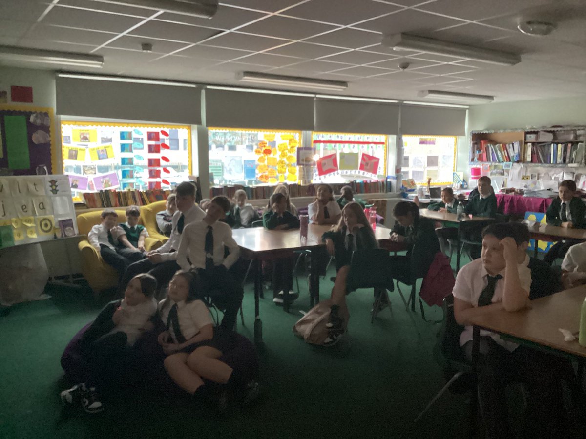 StPatricksPS's tweet photo. Primary 7 enjoyed playing Scam Smashers as part of @BBC_Teach’s #SaferInternetDay Live Lesson. #SID2025 #OnlineSafety #BBCLiveLessons #StopAvoidReport https://t.co/L1855pUJwy