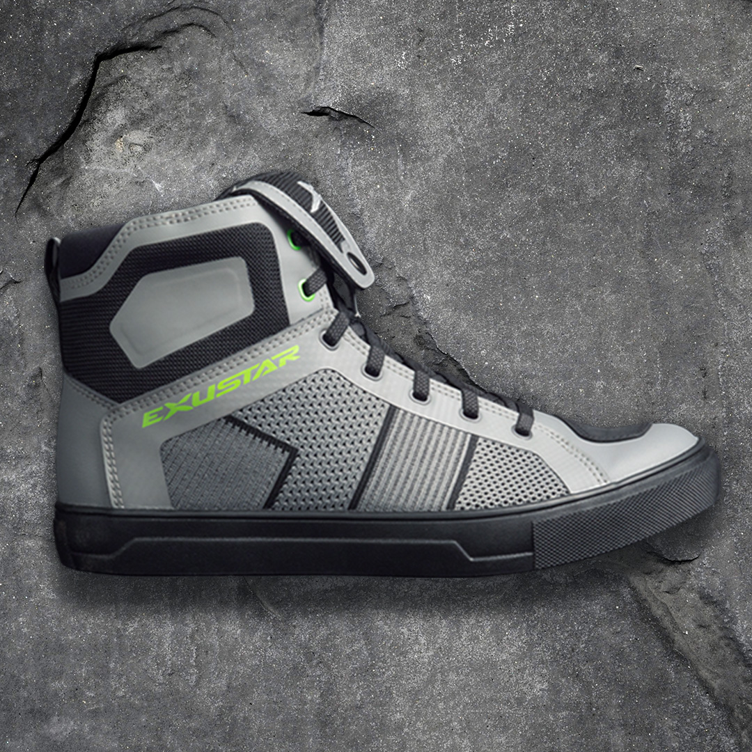 ✨ Ride safe, look sharp!
Exustar E-SBT1112-GYBK gives you the confidence to own the streets. 

#Exustar #UrbanStyle #MotoLife