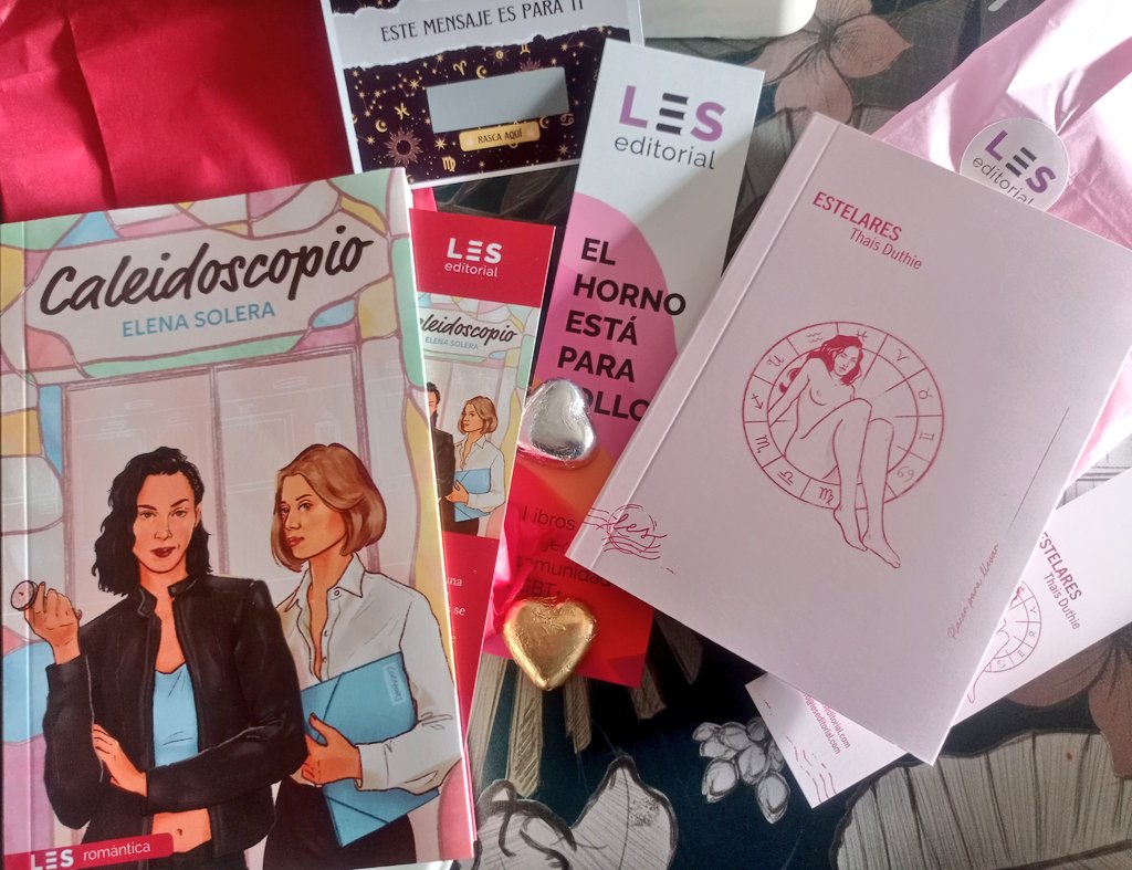 shanesama84 🏳️🌈 🧁 (@shanesama84) on Twitter photo Enamorada del packaging de San Valentina de <a href="/LESeditorial/">LES Editorial</a>, ha llegado a la perfección. 😍
Se viene en breve lecturita sáfica con el nuevo libro de "Caleidoscopio" de <a href="/elenasol/">Elena Solomentseva</a> y el libro "Estelares" con doce relatos de <a href="/ThaisDuthie/">Thais Duthie</a>
Gracias chicas por las dedicatorias 🫶 Enamorada del packaging de San Valentina de <a href="/LESeditorial/">LES Editorial</a>, ha llegado a la perfección. 😍
Se viene en breve lecturita sáfica con el nuevo libro de "Caleidoscopio" de <a href="/elenasol/">Elena Solomentseva</a> y el libro "Estelares" con doce relatos de <a href="/ThaisDuthie/">Thais Duthie</a>
Gracias chicas por las dedicatorias 🫶