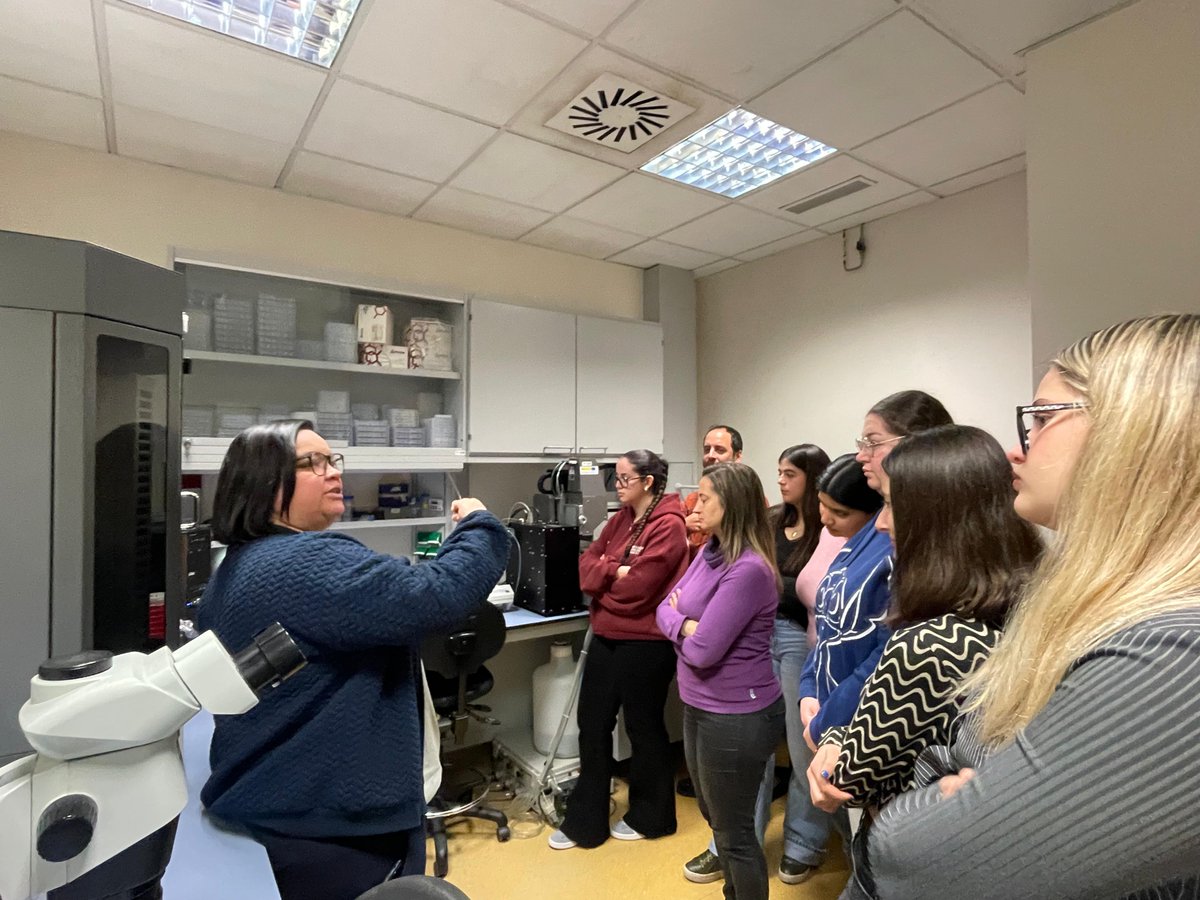 🔬Avui hem rebut una visita escolar on la Julia Lorenzo, la Neus Ferrer i la Nathalia Varejao han explicat la importància de les #proteïnes en el procés científic. 

Una gran oportunitat per compartir coneixement i inspirar les futures generacions! 💡

#Ciència #Educació #11F