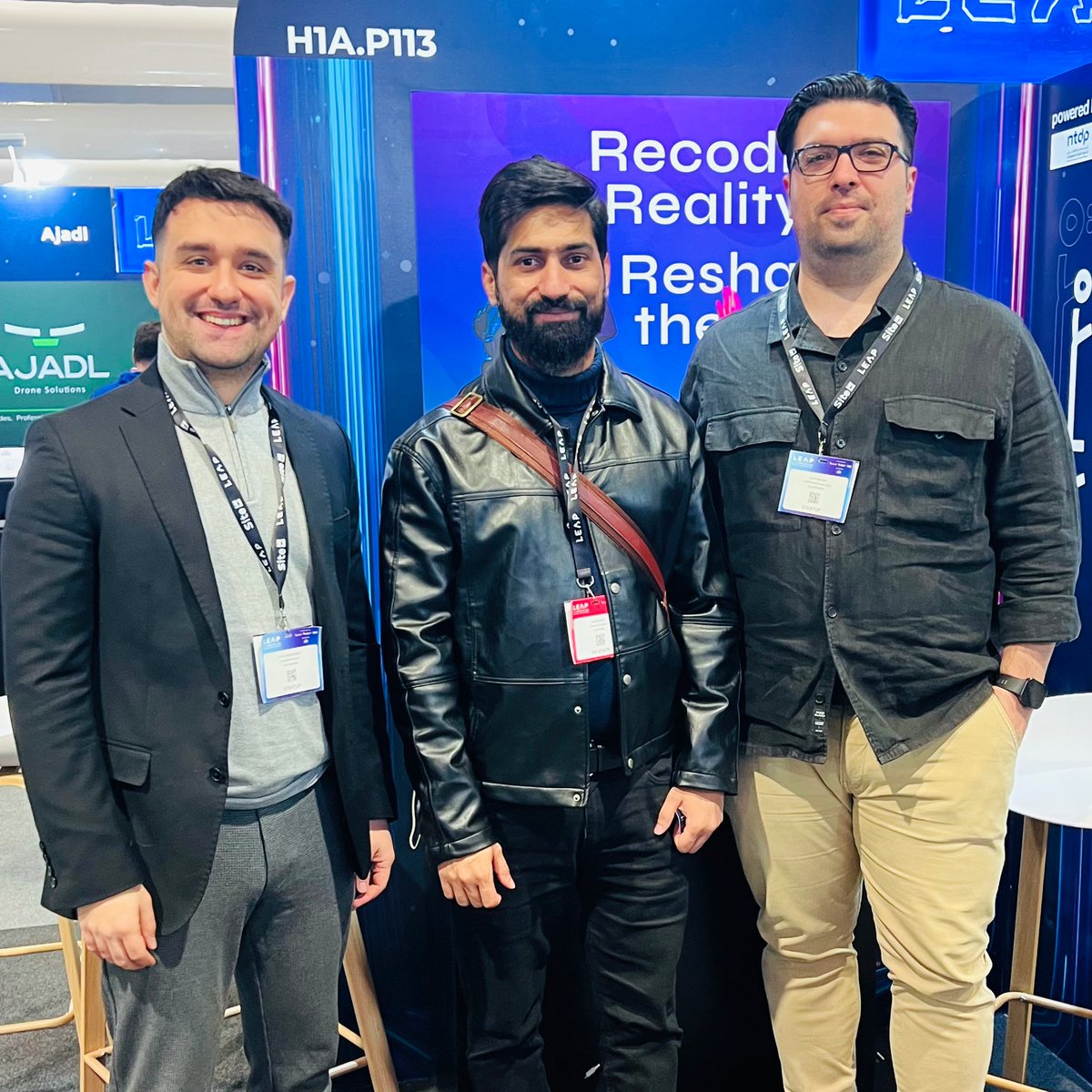 Day 2 at <a href="/LEAPandInnovate/">LEAP</a>  2025 was packed with energy and connections!

Our CEO, <a href="/ItsFurqanAziz/">Furqan Aziz</a>  sat down with talented Saudi entrepreneurs to discuss AI-powered solutions and how we can team up to thrive here.

#InvoZone #Day2 #LeadTheFuture #LEAP2025 #LeapAndInnovate