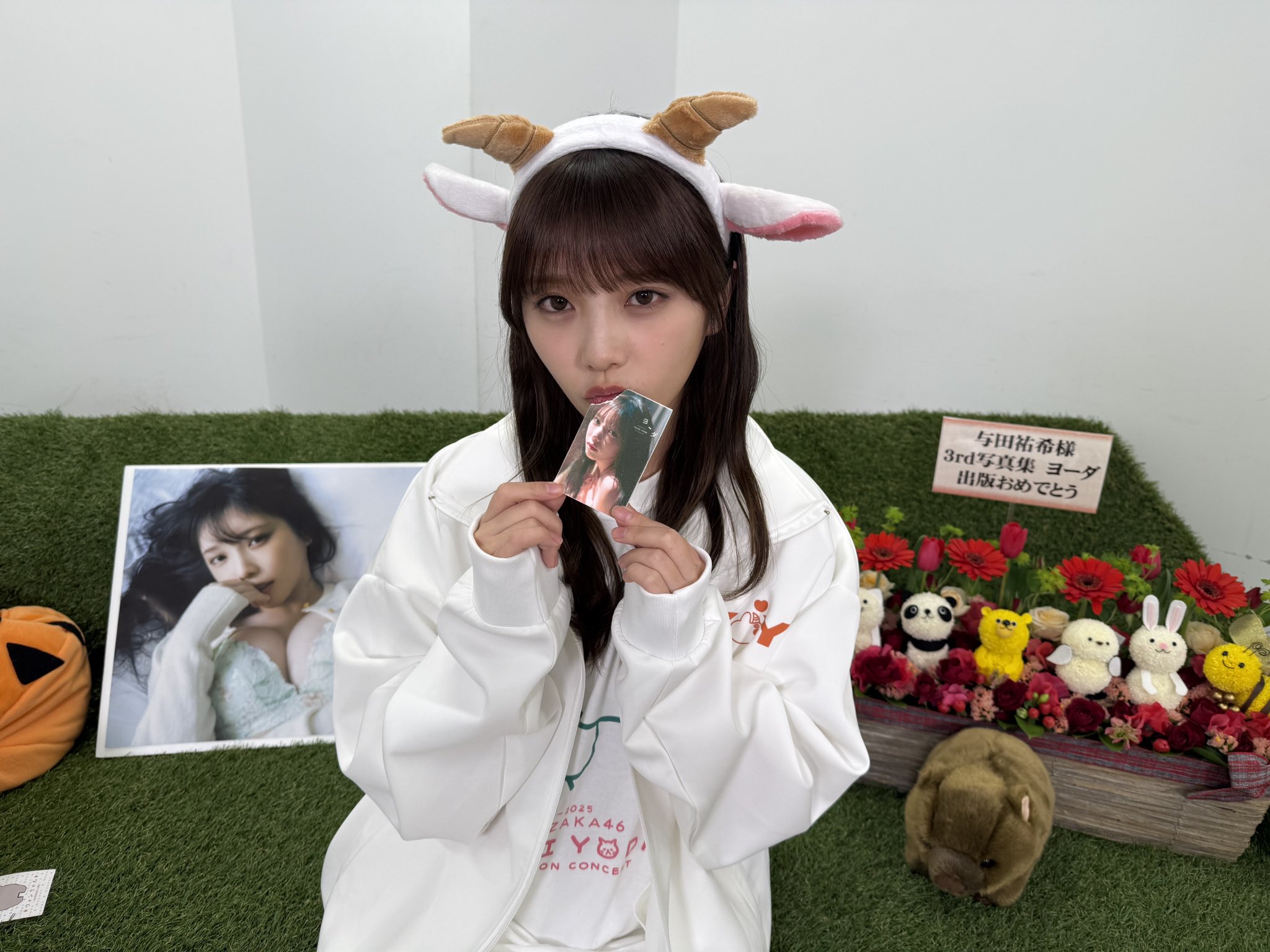 乃木坂46与田祐希3rd写真集『ヨーダ』発売中【公式】 on X