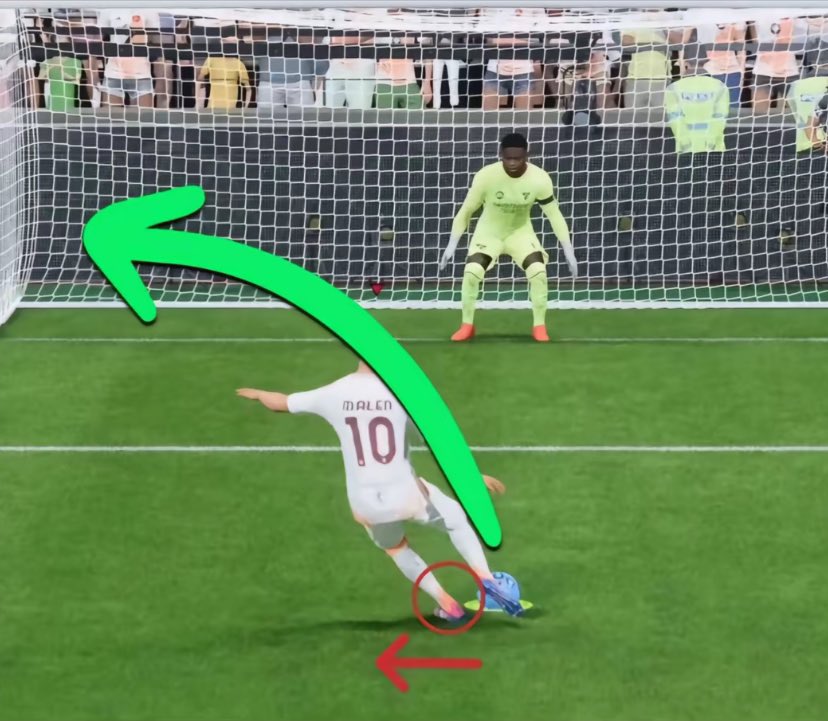 FIFA22_INFO's tweet image. How to save penalties in FC 25 

Can’t believe I never noticed this 🤣🤣🤣