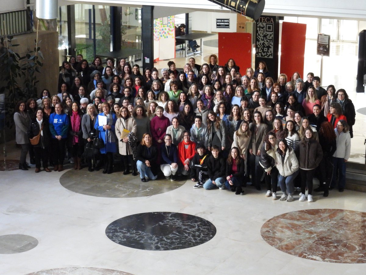 Foto tradicional del Día Internacional de la Mujer y la Niña en la Ciencia. Facultad de Ciencias 11/2/25