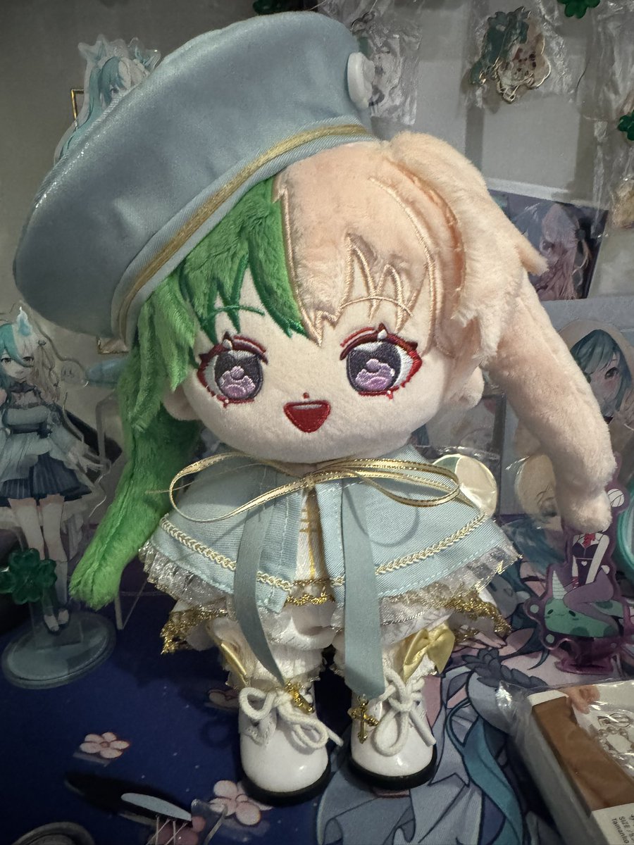 新一年穿新衣服✨
#有色芝士