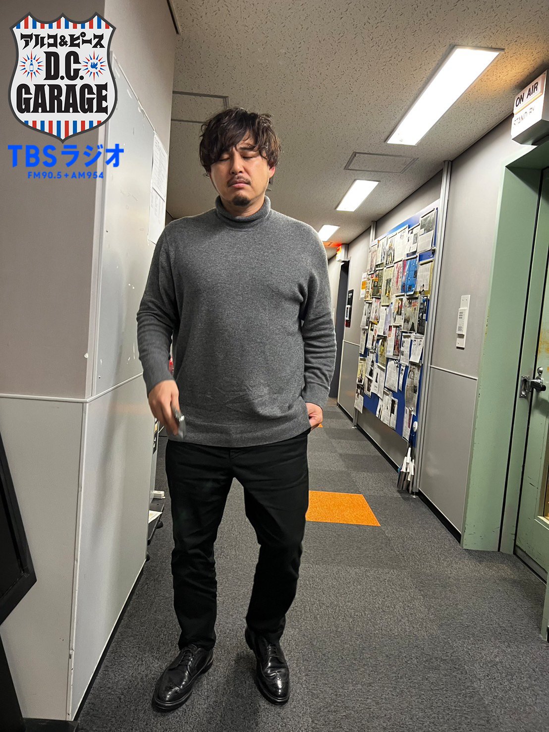 TBSラジオアルコ&ピースD.C.GARAGE ネイビー スウェットシャツ TBSラジオアルコ&ピースD.C.GARAGE ネイビー スウェットシャツ アルコ