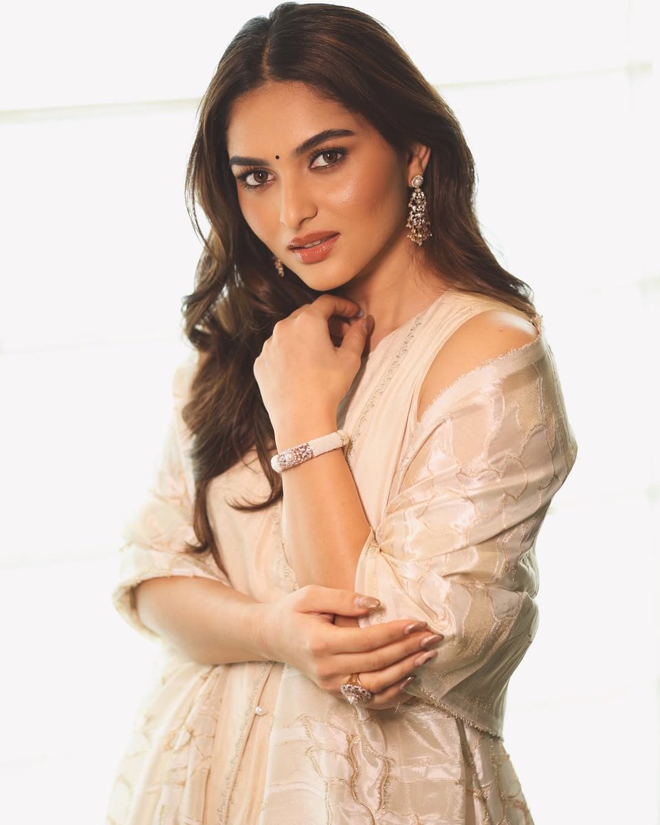 Kayadu lohar tweet media