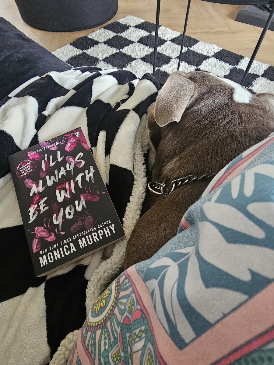 Currently reading 🩰