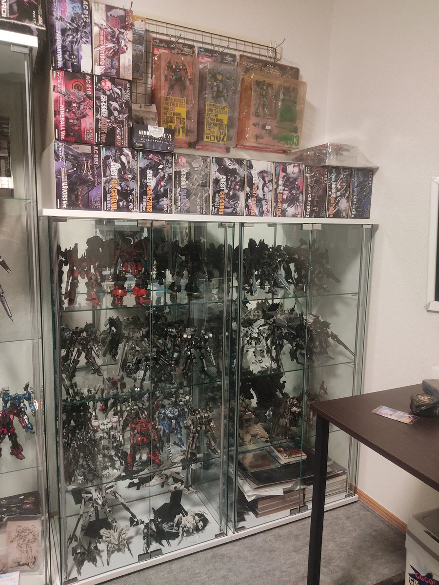 Armament_core's tweet photo. ACグッツが着々と増えてます。
ソフトは実家からMOAもって来たので、FA(PS3版)とAC3Pの未開封で国内版はコンプリートします。
30mmまだ一つも買ってない…

ホロライブのねんどろいどはAzki、おかゆ、ルーナ、伊那尓栖DXで今��てるのは揃います。

金欠やぁ〜... https://t.co/BuLlCFY6ss