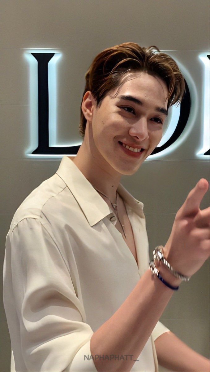 184180cm's tweet photo. แต่นานิเป็นคนที่ทั้งหล่อและสวยในคนเดียวกันเลยนะ บางทีขึ้นอยู่กับการเซ็ตผมด้วย ละนี่แพ้ตอนนานิเปิดหน้าผากที่สุด 🥹🥹 ถ้าไม่รู้ว่าตุวจริงน้องเป็นเด็กเนิบๆ ต๊ะต่อนยอน คือนี่โพแฟนแน่นอน 100000000% แต่พอรู้ว่าน้องเป็นคนช้าๆ ซอฟต์ๆเบาๆ ชอบตุ๊กตาแล้วแบบน่ารักอะ กลายเป็นอยากเลี้ยงแทน https://t.co/s7g00mAgsd
