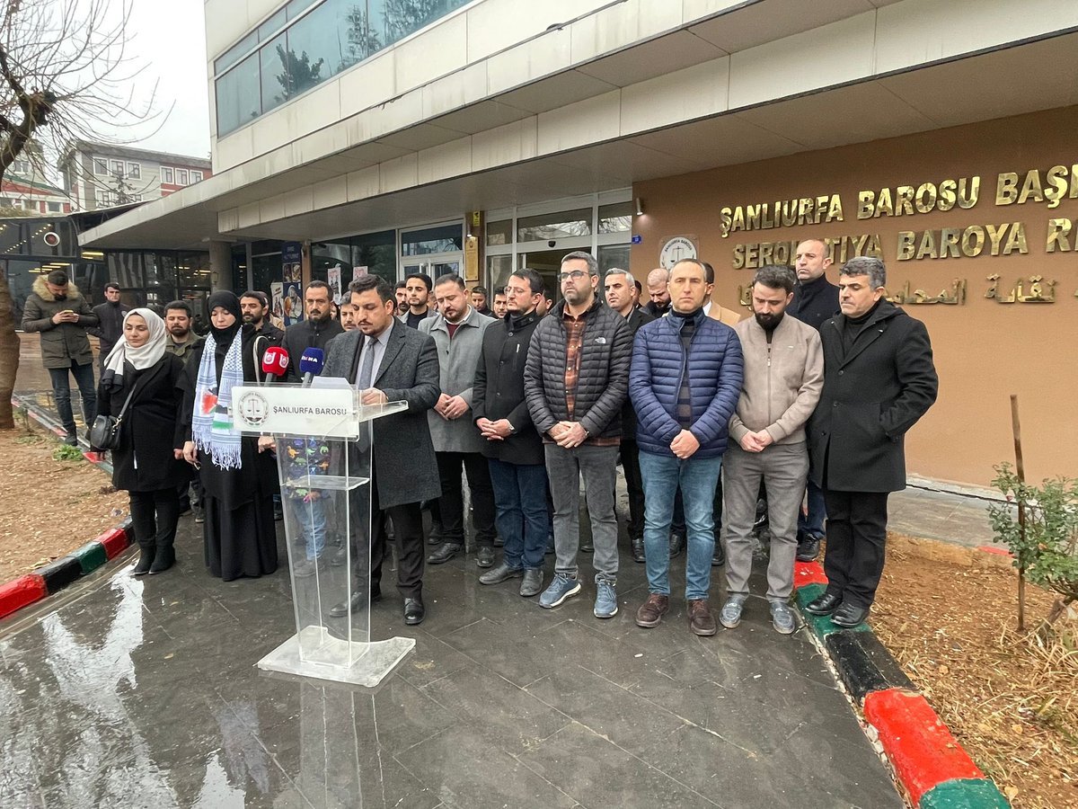 Şanlıurfa Barosu Filistin Araştırma Komisyonu olarak; İsrail tarafından Filistin’deki halka yönelik sistematik ve yaygın bir şekilde gerçekleştirilen soykırım, insanlığa karşı suç ve savaş suçu teşkil eden saldırıları her daim telin ediyoruz.  #urfabarosu #Filistin