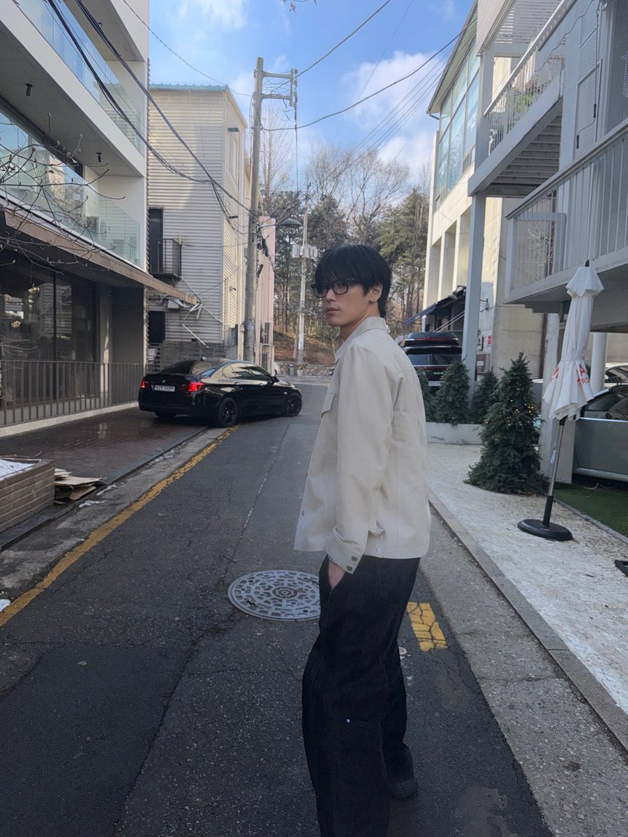 dailyljy's tweet image. 250211 🐱💬 [9:29pm kst]

juyeon sent 25 photos