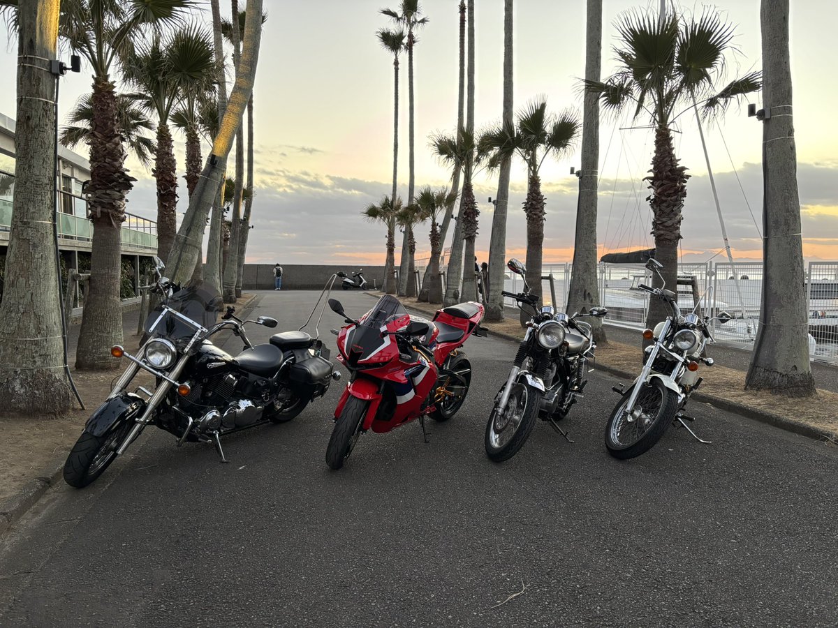 kouki_pc40's tweet photo. 逗子マリーナ https://t.co/HDjW4eeVJV