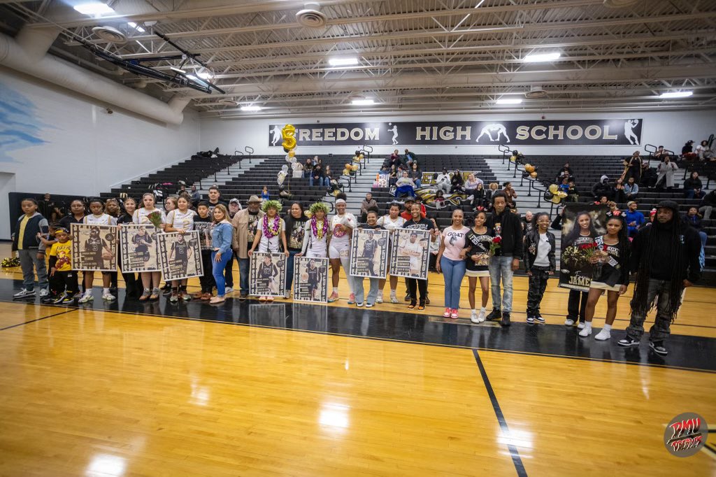 Thank you to our wonderful 7 SENIORS for dedicating your time and energy this year!!! 🖤💛🦅