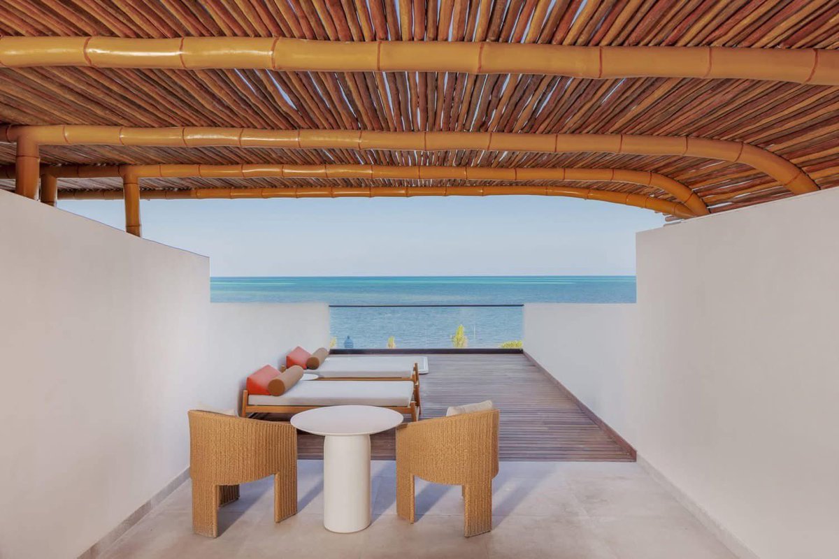 Danielle_MMV's tweet photo. Here’s a 🔥 offer from Delta Vacations for the AVA Resort Cancun! 

When you book by February 28th, for travel through December 20, 2025, up to 2 kids stay &amp; eat free! 👧🏾👦🏼 Plus, when traveling September 1 – October 31, 2025, you’ll receive a credit $200 per room, per night. https://t.co/dPib8HfoRX