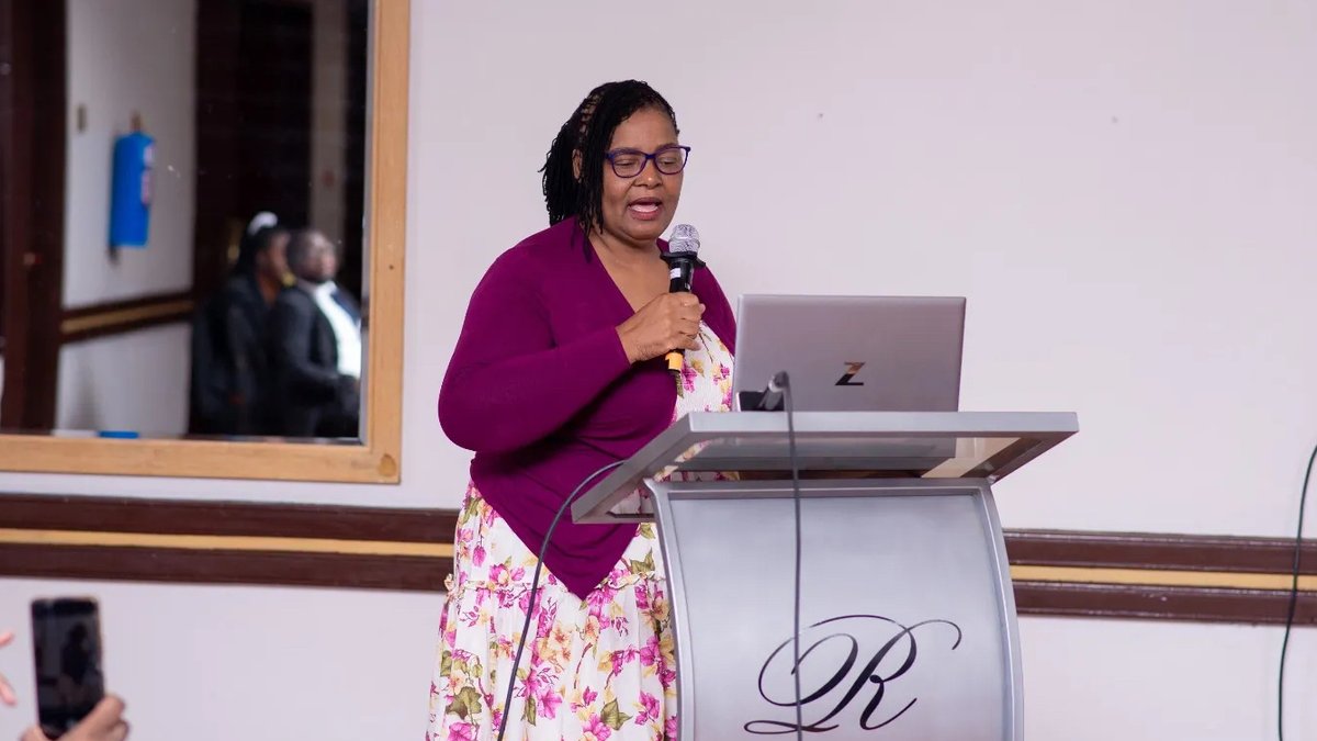 VitalStrat's tweet image. 🇿🇼 Zimbabwe held its first-ever #DataToPolicy Policy Forum in partnership with the @BloombergDotOrg #Data4Health Initiative, @zimstat, the Ministry of Health, @CivilRegZim, and the @mwacsmed – a first step to turning data into action. #DataImpact
 
Participants produced policy…