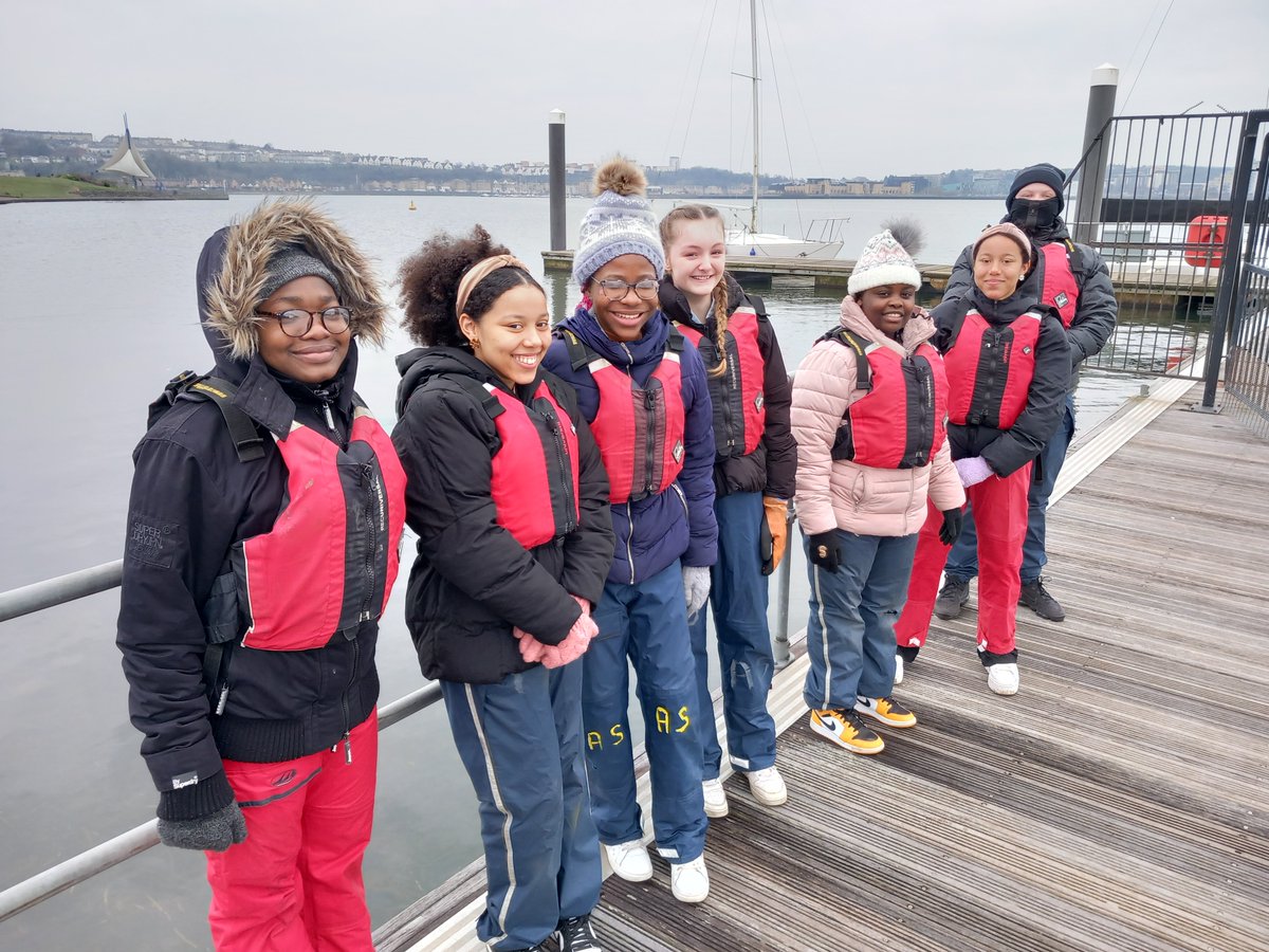 StIlltydsCHS's tweet photo. Our second group of Yr 9 pupils have begun their two day RYA Level 1 Keelboat Sailing with Cardiff Sailing Centre &amp; are enjoying learning new skills. Huge thanks to the Reardon Smith Nautical Trust for this wonderful opportunity! @CardiffSC 
@UNICEF_uk @UnicefSchools #article31 https://t.co/27T5xGkNoy