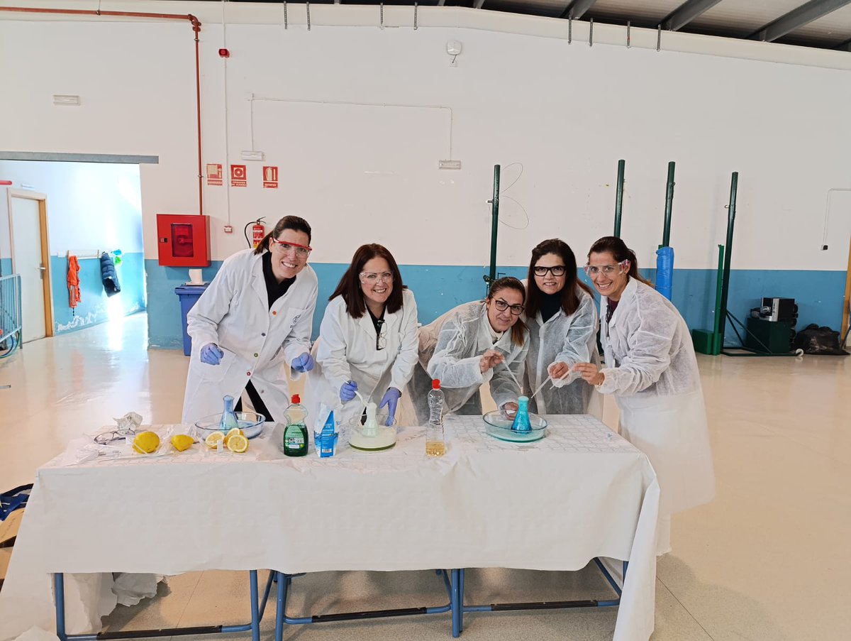 PSA-CIEMAT (@psaciemat) on Twitter photo Desde la Unidad de Tratamientos Solares de Agua de la
<a href="/psaciemat/">PSA-CIEMAT</a> hemos colaborado en la elaboración de un taller con el <a href="/ceiplaimun/">CEIP Laimún</a> para celebrar el Día Internacional de la Mujer y la Niña en la Ciencia, educándoles sobre la importancia de la presencia femenina en este ámbito. Desde la Unidad de Tratamientos Solares de Agua de la
<a href="/psaciemat/">PSA-CIEMAT</a> hemos colaborado en la elaboración de un taller con el <a href="/ceiplaimun/">CEIP Laimún</a> para celebrar el Día Internacional de la Mujer y la Niña en la Ciencia, educándoles sobre la importancia de la presencia femenina en este ámbito.