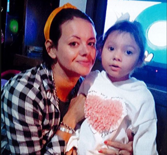 AMBAS DESAPARECIDAS-Desde el miércoles en la ciudad de Maldonado
Lamar al 911 en caso de tener información
FAVOR DIFUNDIR