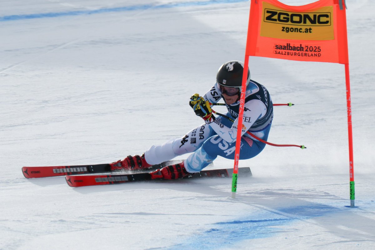 usskiteam's tweet image. 🇺🇸 GOLDEN DUO!! 🇺🇸

@MikaelaShiffrin and @_BreezyJohnson take GOLD for the USA in the first ever team combined World Championship!! 🥇

Plus, it’s @MikaelaShiffrin 15th World Champs medal, tying the most World Championships medals ever won. Wow. 👑

#stifelusskiteam