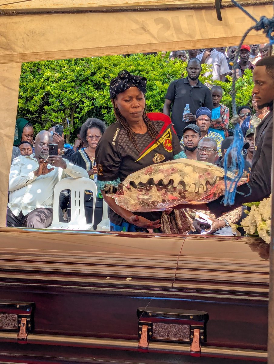 Today we laid our brother, Kayondo Ronnie, to rest. The send-off has been a testament to the impact he had on all of our lives. The respect shown was overwhelming and truly appreciated. We'll miss you Ronnie. Rest in Power Eagle!🕊️🦅❤️

📷 @PhotographerCk 

#Jabbar | #UpTogether