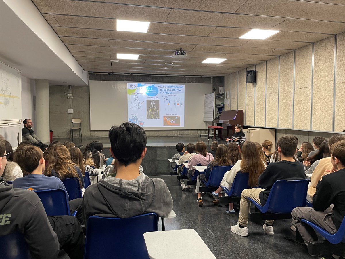 🧑‍🎓La Tamara Fernández, la Mercè Martí i la Irantzu Pallarès han donat xerrades a les escoles Sant Nicolau, Angeleta Ferrer i El Casal per motivar els i les estudiants a seguir carreres científiques i visibilitzar la recerca liderada per dones. 

#Ciència #Divulgació #11F