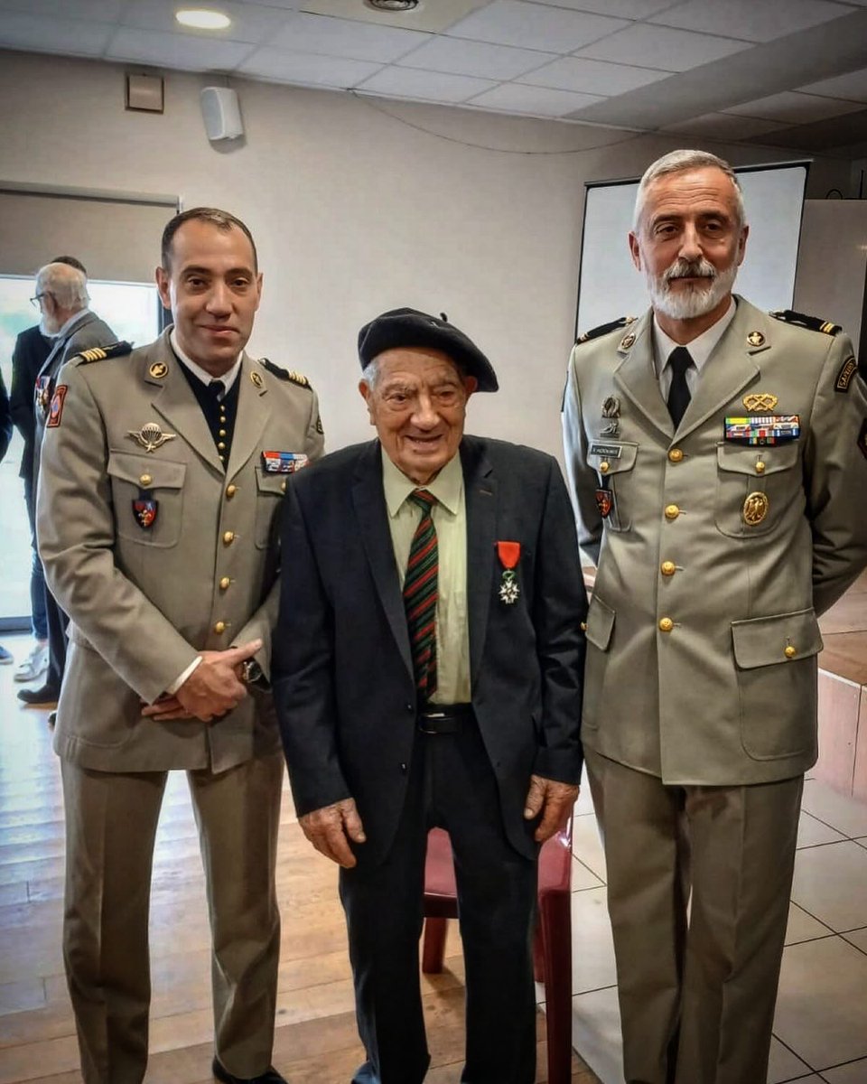riisc_1's tweet image. À 99 ans, Raymond Dutertre, dernier résistant du maquis de Plainville et libérateur de Nogent-le-Rotrou en 1944, a reçu la Légion d’honneur le 8 février 2025. 🎖️

Le chef de corps et une délégation de l’UIISC1 étaient présents pour assister à cet hommage solennel. 🇫🇷

#memoire