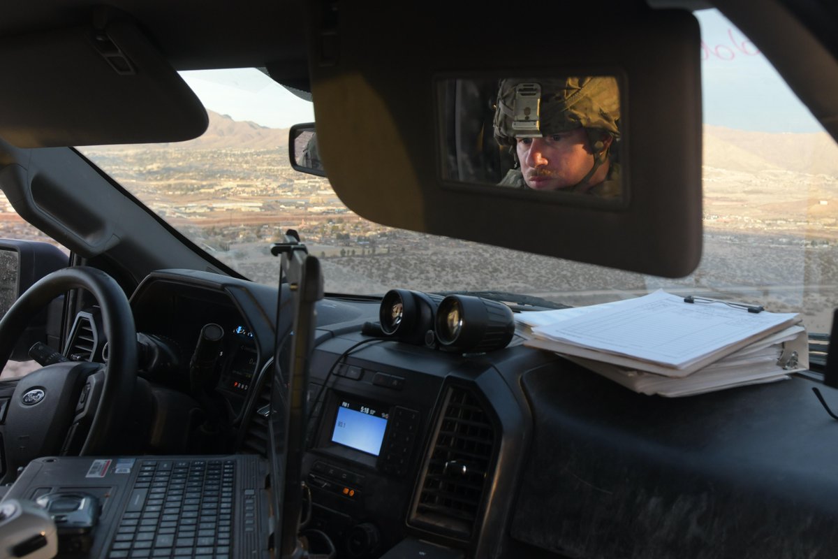A U.S. Army Reserve Soldier with the 192nd Quartermaster Company monitors an area along the #SouthernBorder near Santa Teresa, New Mexico, in support of U.S. Northern Command on Jan. 28, 2025. 

📷: Sgt. 1st Class Jon Soucy

<a href="/USArmy/">U.S. Army</a> <a href="/SecDef/">Secretary of Defense Pete Hegseth</a> 

spr.ly/6003I68PP