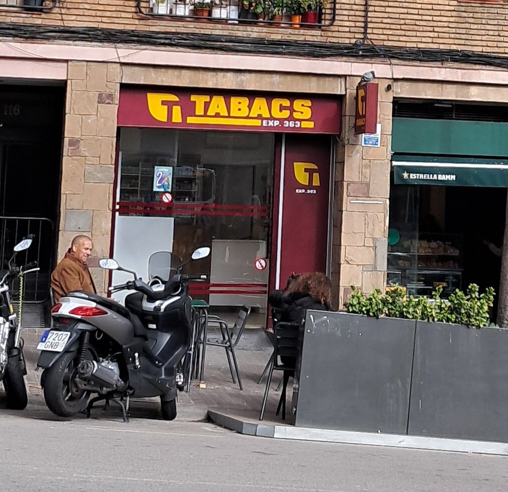 Accessibilitat Ciutat i Platges Barcelona (@accessibilitatb) on Twitter photo Al C/ St Quintí, davant del hospital d St Pau, hi ha un establiment (amb rampa d'accés) on prohibeixen l'entrada als gossos i a les persones amb discapacitat @mvillacendan <a href="/BCN_Accessible/">BCN Accessible</a> <a href="/bcn_ajuntament/">Ajuntament de Barcelona</a> Això és legal? Al C/ St Quintí, davant del hospital d St Pau, hi ha un establiment (amb rampa d'accés) on prohibeixen l'entrada als gossos i a les persones amb discapacitat @mvillacendan <a href="/BCN_Accessible/">BCN Accessible</a> <a href="/bcn_ajuntament/">Ajuntament de Barcelona</a> Això és legal?