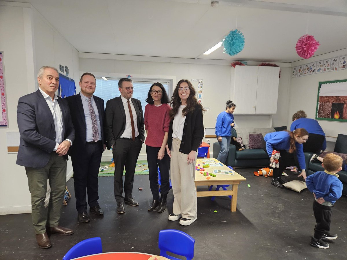 This moring members of the Education Committee visited the Sólás special needs charity and met with the team