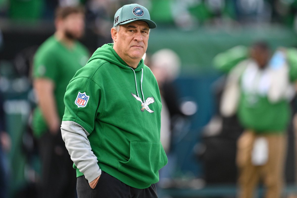 LandingZoneBR's tweet image. 🧶 THREAD 🧶
Análise tática de como Vic Fangio CONGELOU o ataque do Kansas City Chiefs 🔒
Um conteúdo um pouco mais extenso, mas espero que vocês curtam, tentei deixar o mais fácil possível de entender!
Deixem um rt e um like pra ajudar na divulgação e sigam a página 🫡🤝