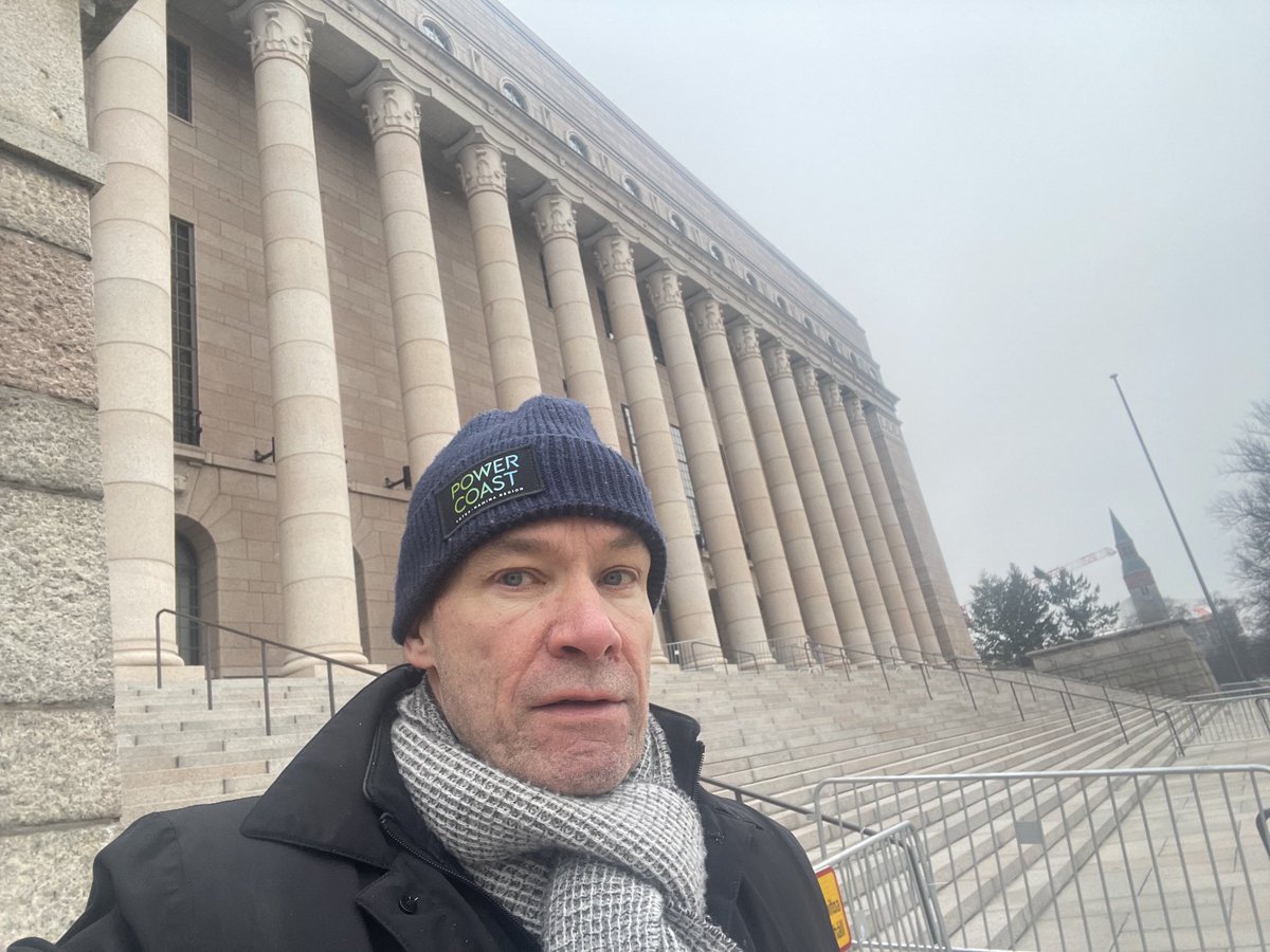 David Lindström (@d_j_lindstrom) on Twitter photo Olen onnellinen kun saan asua ja toimia Suomessa. Oli sitten hallituspuolue, oppositio tai viranhaltijat…kaikki fiksuja ja sympaattisia ihmisiä! Suomi on hyvissä käsissä, kiitos <a href="/Vuornos/">Henrik Vuornos</a> <a href="/paula_werning/">paula werning</a> <a href="/valtioneuvosto/">Valtioneuvosto | Statsrådet</a> ja kaikki muut Olen onnellinen kun saan asua ja toimia Suomessa. Oli sitten hallituspuolue, oppositio tai viranhaltijat…kaikki fiksuja ja sympaattisia ihmisiä! Suomi on hyvissä käsissä, kiitos <a href="/Vuornos/">Henrik Vuornos</a> <a href="/paula_werning/">paula werning</a> <a href="/valtioneuvosto/">Valtioneuvosto | Statsrådet</a> ja kaikki muut