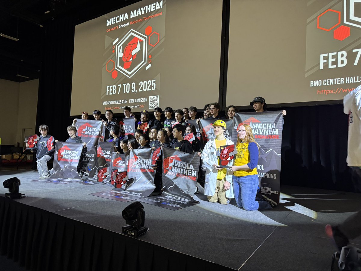 iDESIGNsol's tweet image. Great weekend supporting #MechaMayhem in Calgary. 200 #VEXRobotics teams competing for spots at #VEXWorlds. Event photos here mechamayhem.ca/media #STEM #Robotics #Alberta