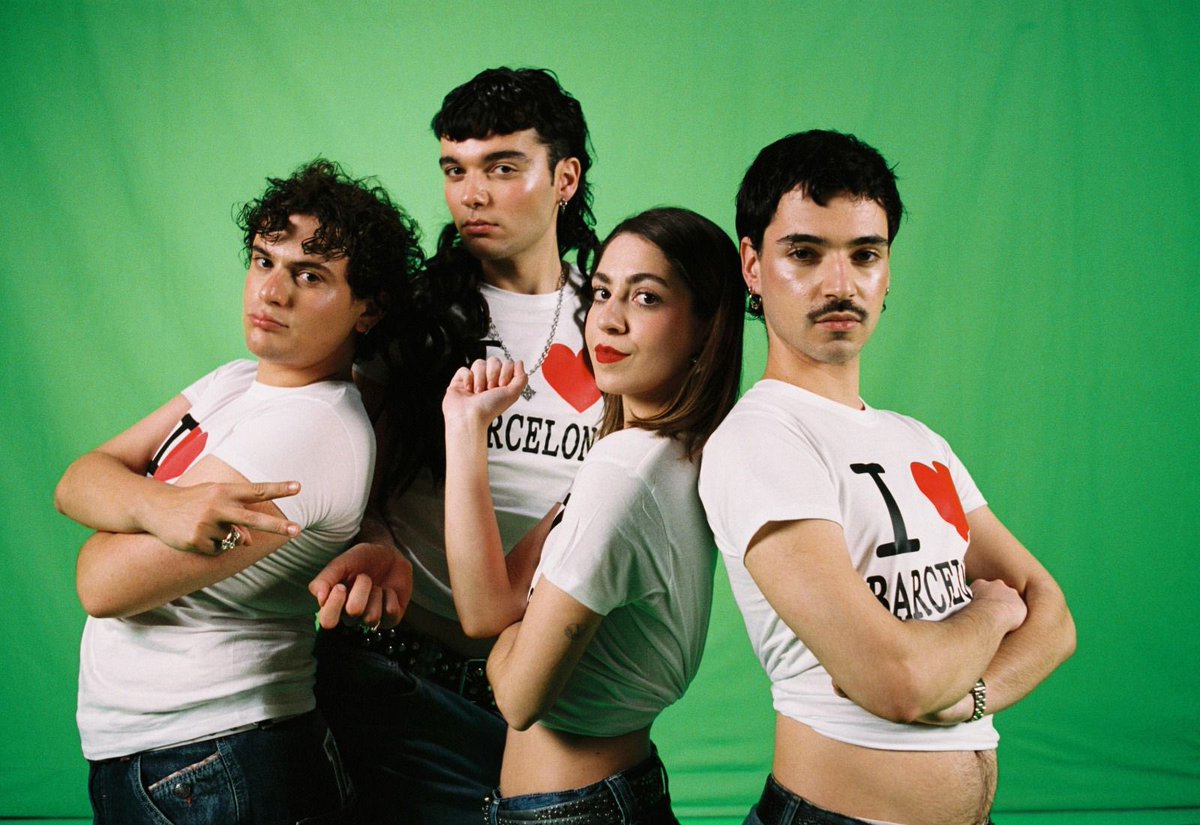 Avui a mitjanit 🍒Mon Cheri Go Home🍒 out a totes ses plataformes💋💋💋💋 <a href="/mariajaume_/">Maria Jaume</a>