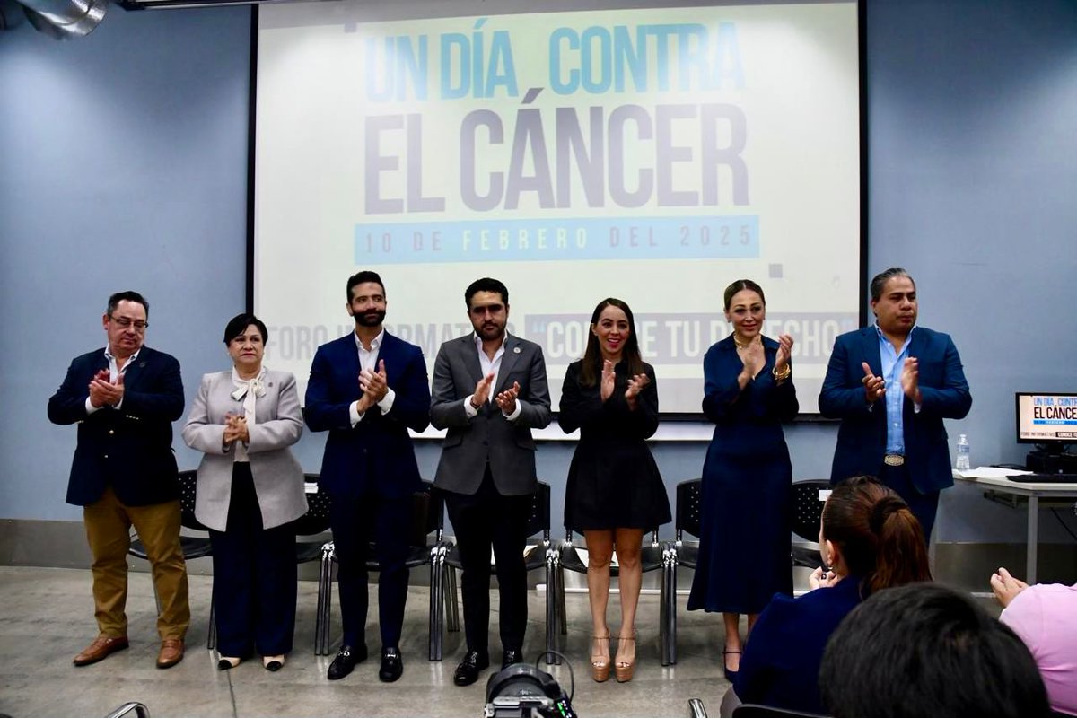 funsamex_org's tweet image. #LegislaciónConImplementación. Con entusiasmo y orgullo compartimos que llevamos a cabo, en #Querétaro, el Foro #ConoceTuDerecho, al cual asistieron: 

- Más de 200 trabajadores y trabajadoras al servicio del estado de Querétaro, quienes conocieron su nuevo derecho