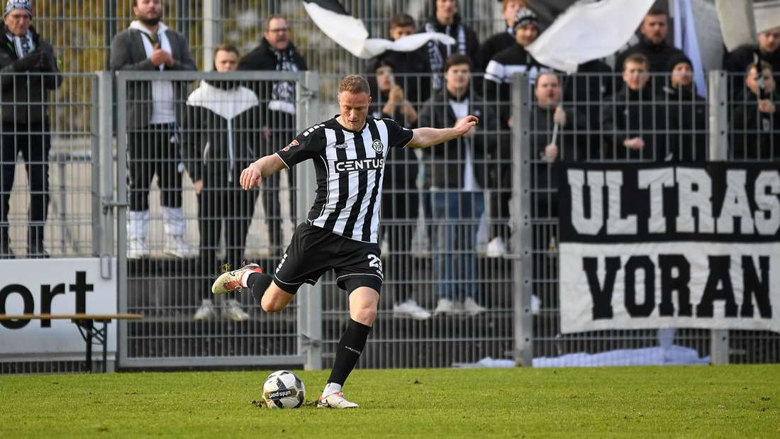 ⚽ Der VfR-Stürmer Steffen Kienle spricht offen über seine Rolle im Team, die aktuellen Herausforderungen der Saison und seine persönlichen Zukunftspläne. Was erwartet ihn und den VfR in den kommenden Monaten? ➡️ow.ly/JB2h50UXWza